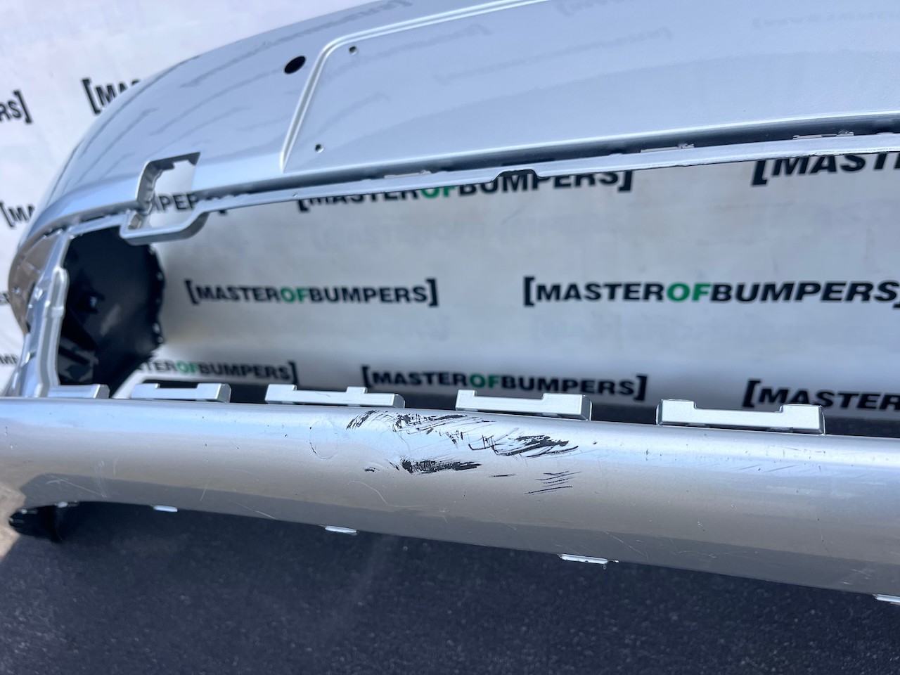 VW Sharan Sel Highline Mk2 Mpv 2011-2021 Front Bumper 6 Pdc Genuine [v605]