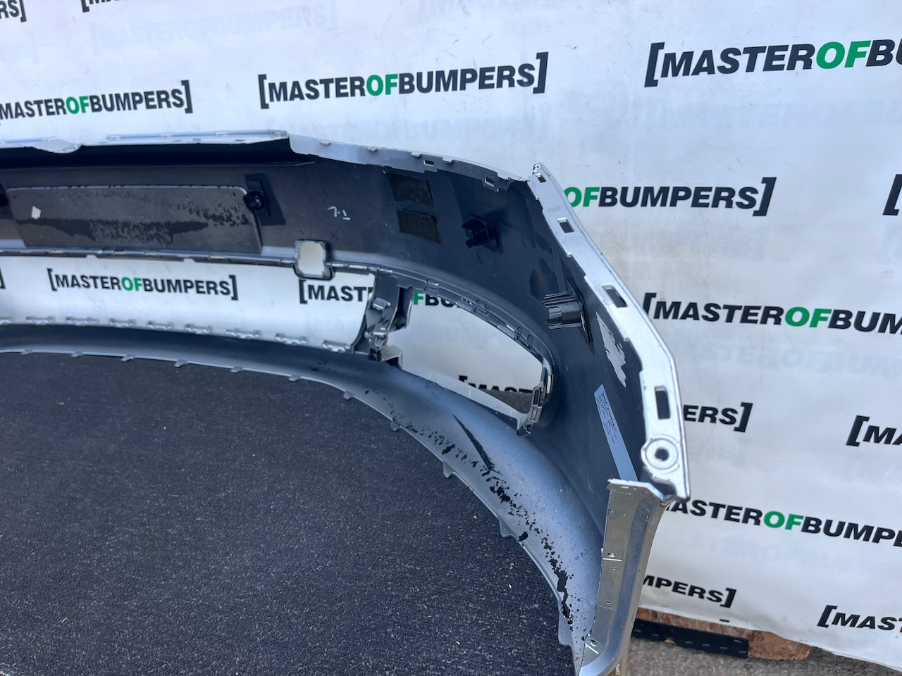 VW Sharan Sel Highline Mk2 Mpv 2011-2021 Front Bumper 6 Pdc Genuine [v605]