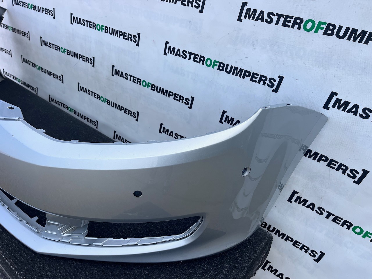 VW Sharan Sel Highline Mk2 Mpv 2011-2021 Front Bumper 6 Pdc Genuine [v605]
