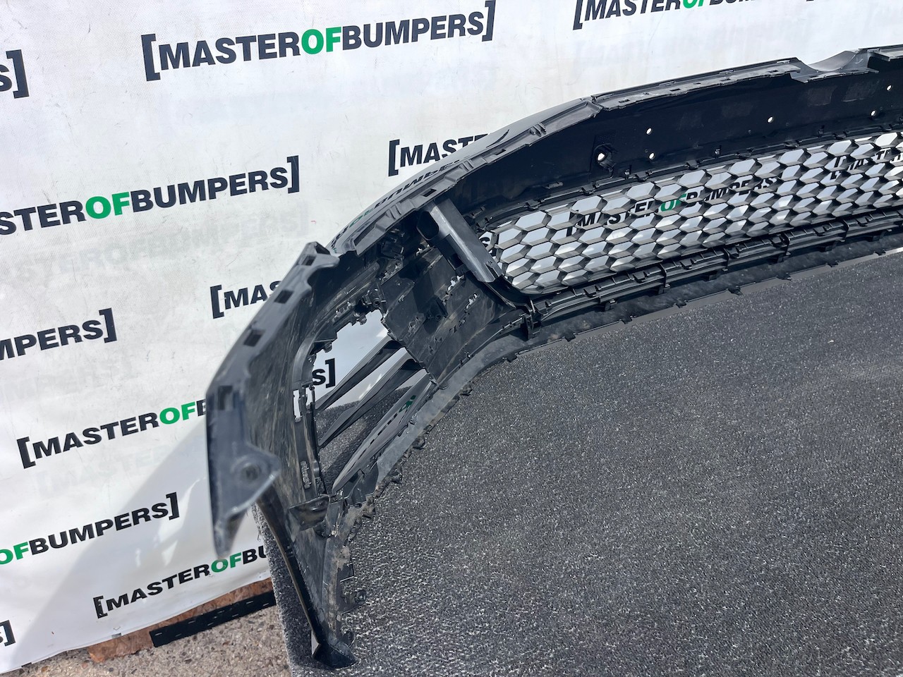 VW Golf Gti Mk7 Lift Hatchback 2017-2019 Front Bumper 4 Pdc +jets Genuine [v611]