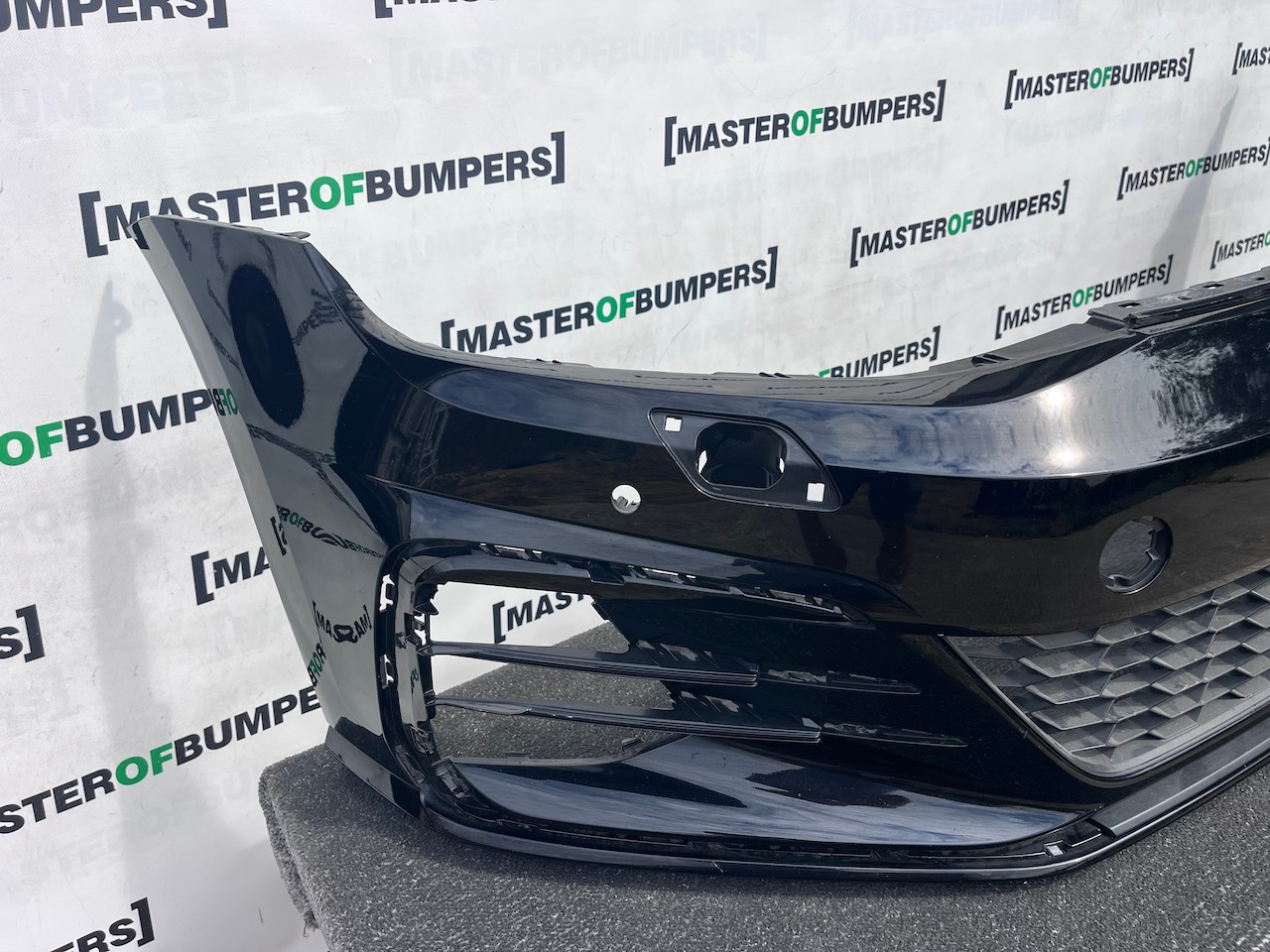 VW Golf Gti Mk7 Lift Hatchback 2017-2019 Front Bumper 4 Pdc +jets Genuine [v611]