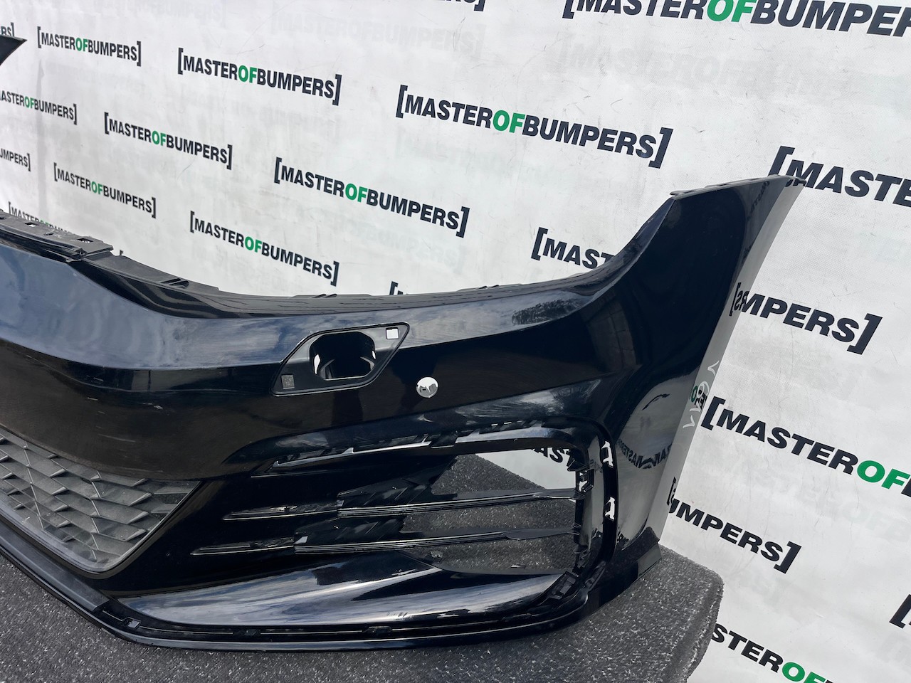 VW Golf Gti Mk7 Lift Hatchback 2017-2019 Front Bumper 4 Pdc +jets Genuine [v611]