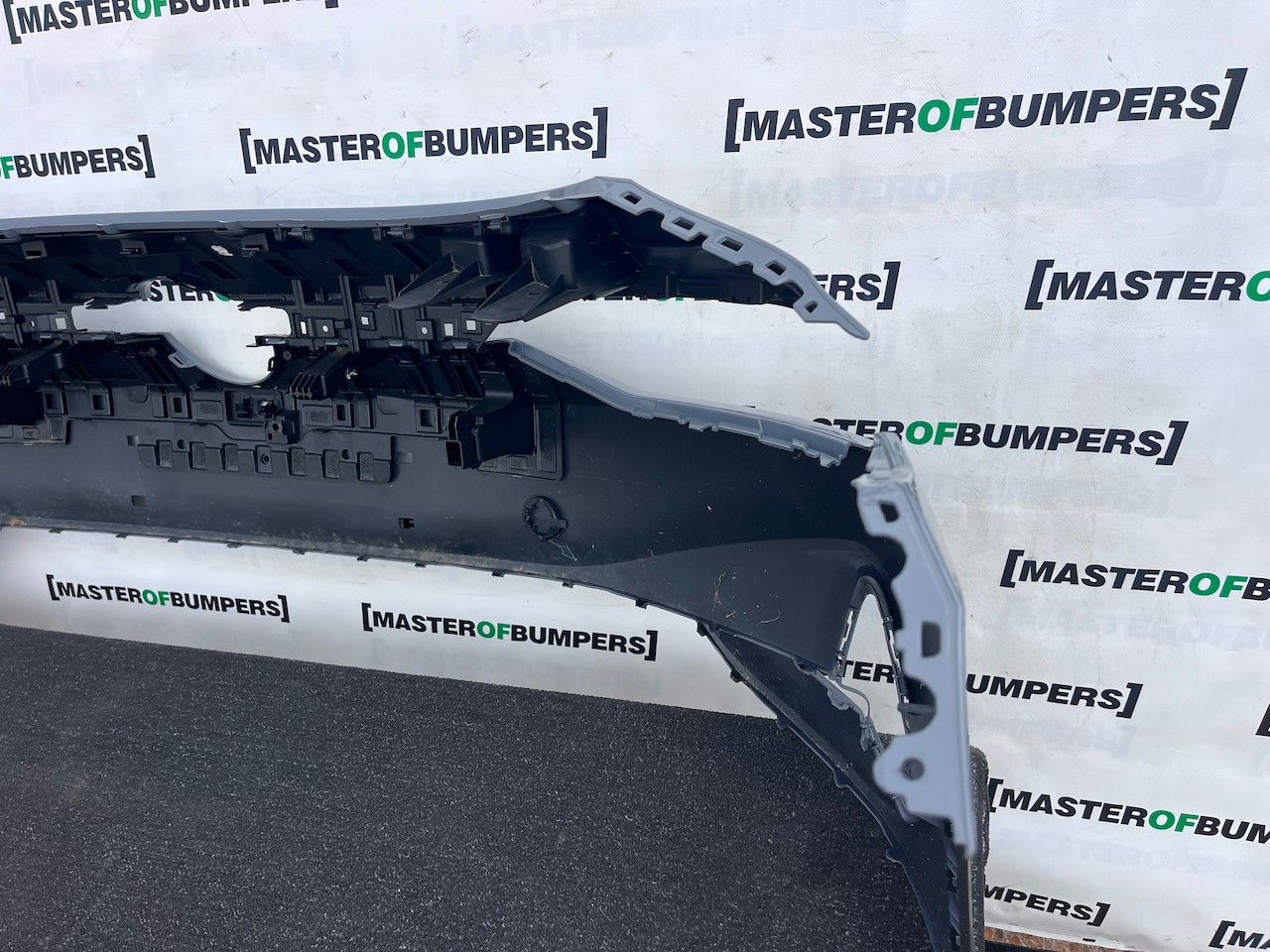 VW Id7 Id.7 Gtx Tourer Ev 2023-2027 Front Bumper 6 Pdc Genuine [v618]