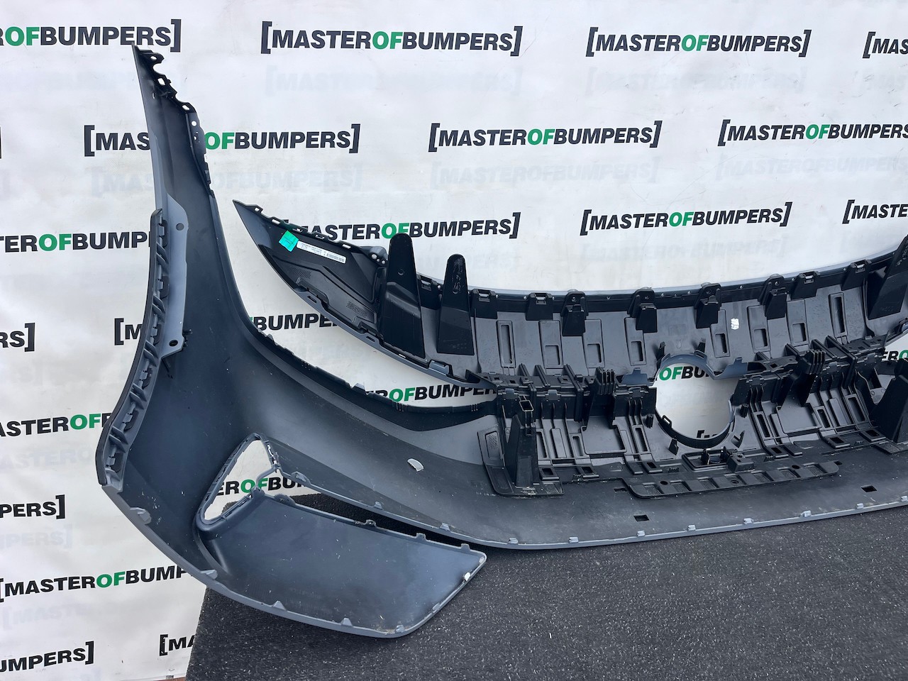 VW Id7 Id.7 Gtx Tourer Ev 2023-2027 Front Bumper 6 Pdc Genuine [v618]