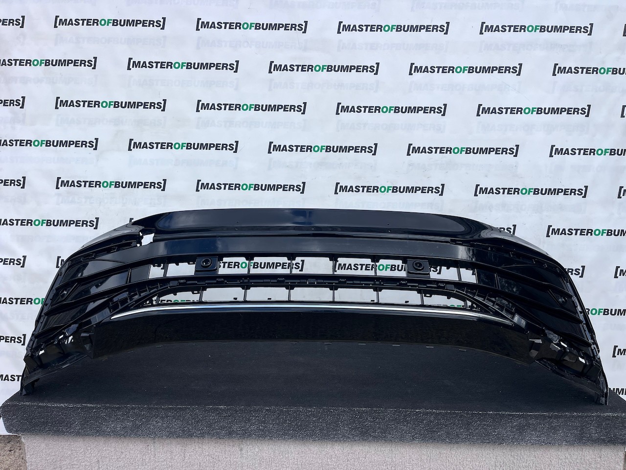 VW Tiguan R Line 5na Mk2 Lift 2020-2023 Front Bumper 4 Pdc Genuine [v631]