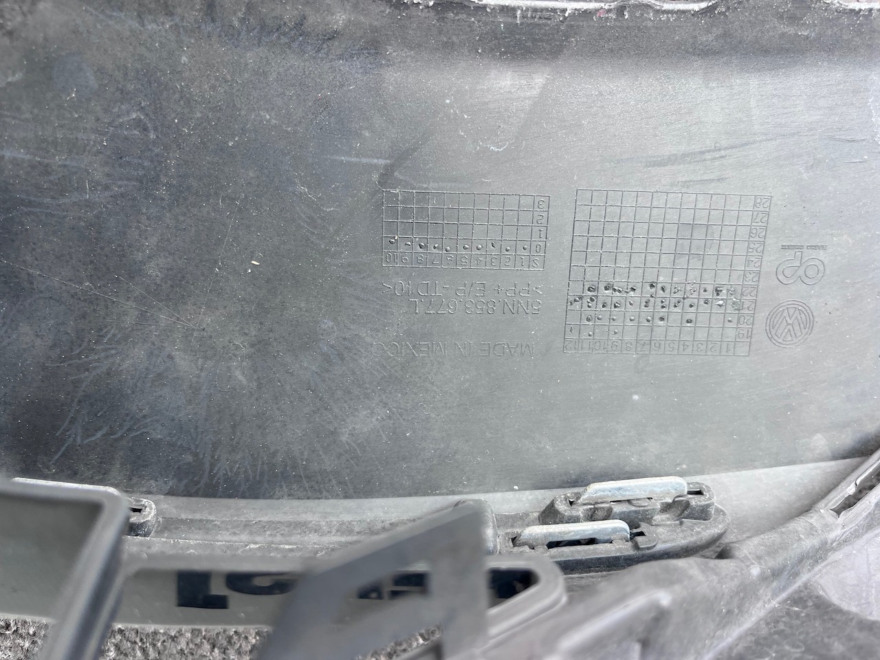 VW Tiguan R Line 5na Mk2 Lift 2020-2023 Front Bumper 4 Pdc Genuine [v631]