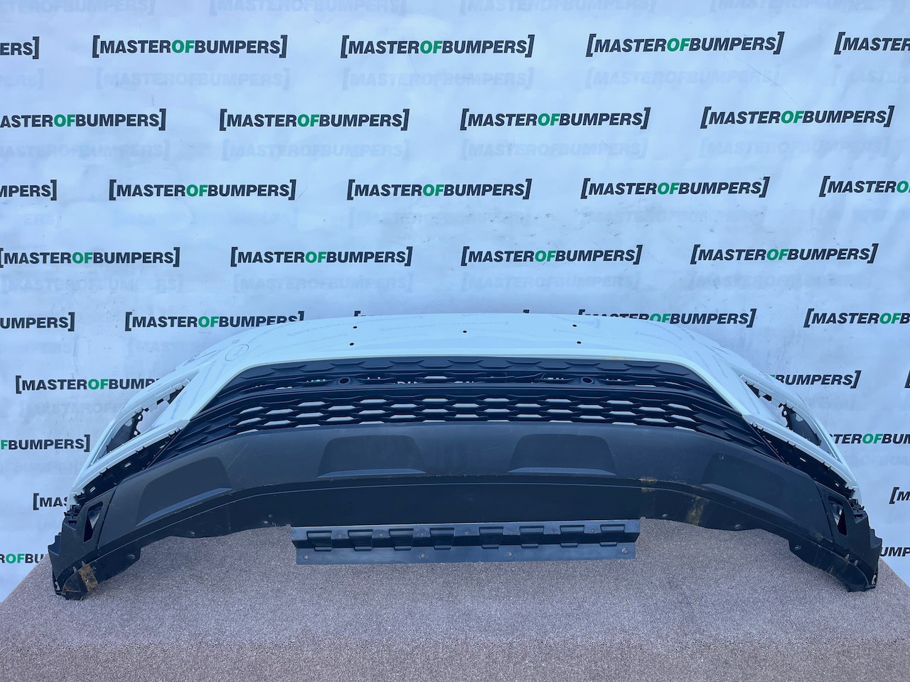 VW Tiguan Sel Bluemtion Mk2 Suv 2016-2019 Front Bumper 4 Pdc Jets Genuine [v651]