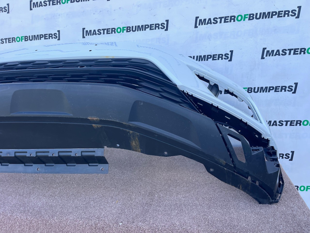 VW Tiguan Sel Bluemtion Mk2 Suv 2016-2019 Front Bumper 4 Pdc Jets Genuine [v651]