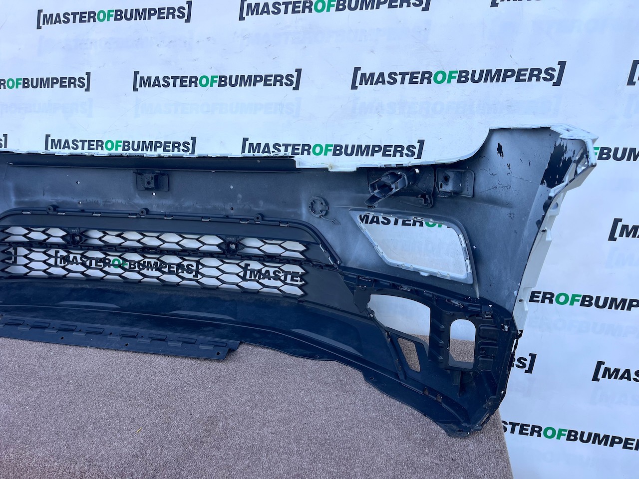 VW Tiguan Sel Bluemtion Mk2 Suv 2016-2019 Front Bumper 4 Pdc Jets Genuine [v651]