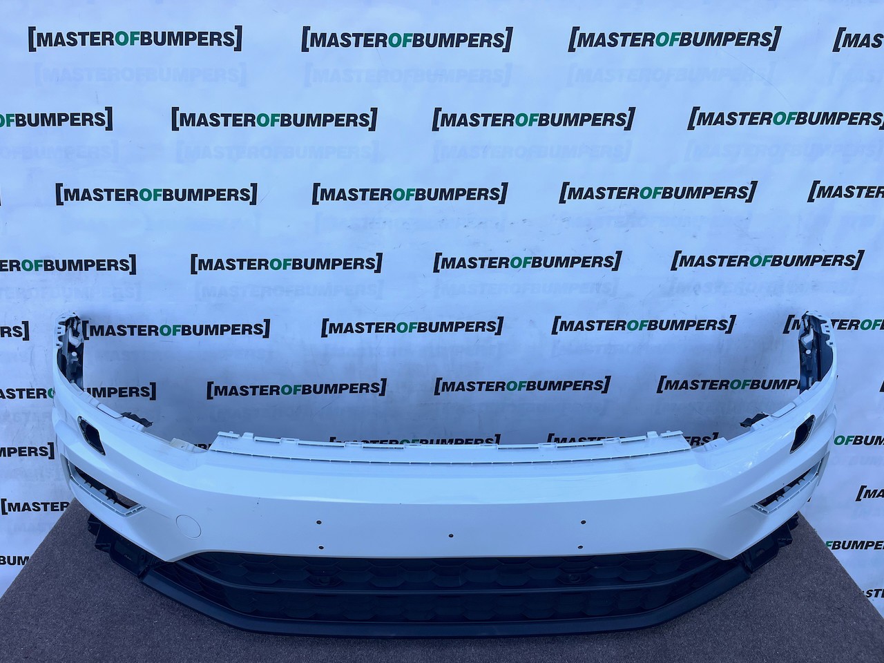 VW Tiguan Sel Bluemtion Mk2 Suv 2016-2019 Front Bumper 4 Pdc Jets Genuine [v651]
