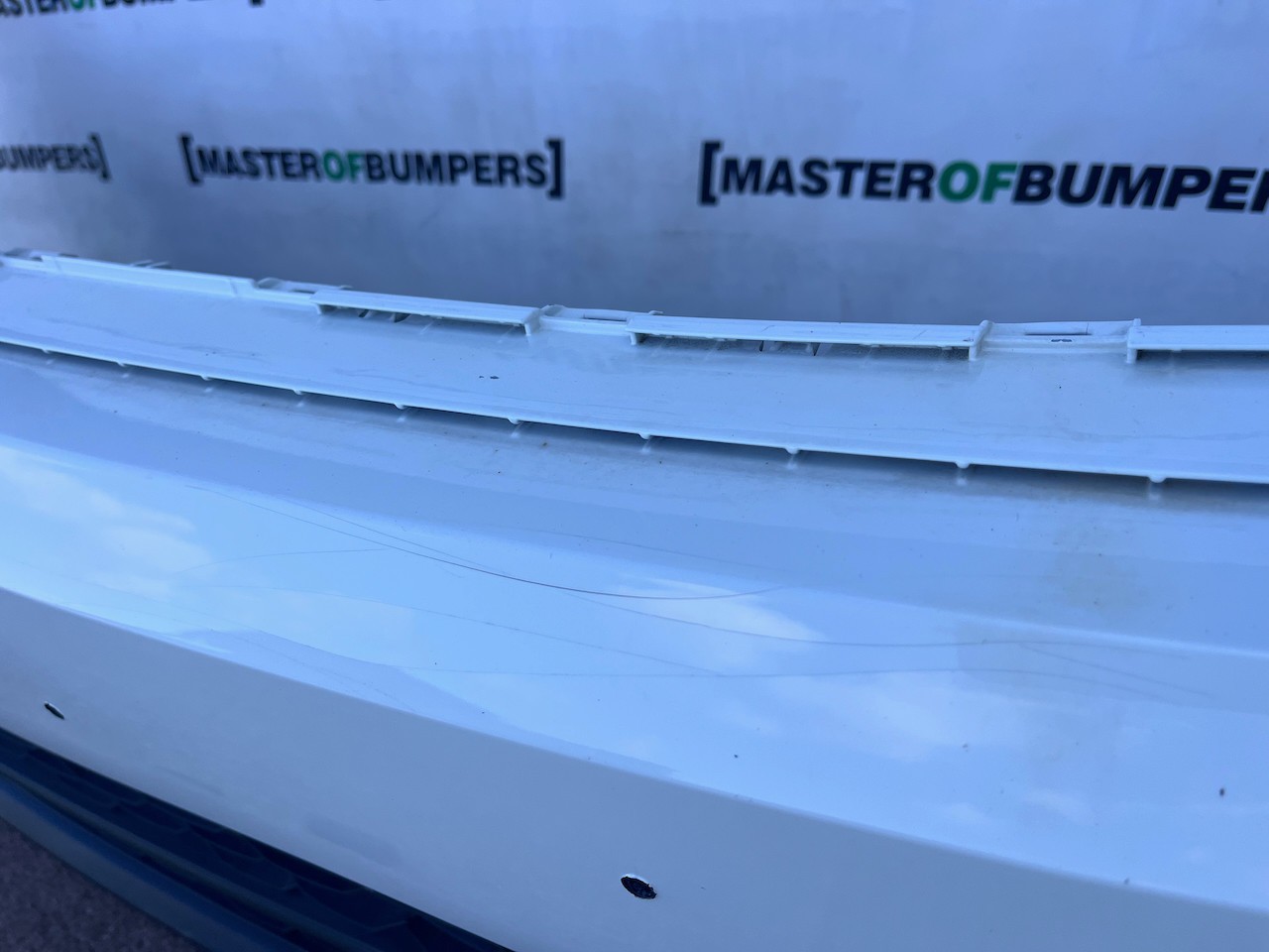 VW Tiguan Sel Bluemtion Mk2 Suv 2016-2019 Front Bumper 4 Pdc Jets Genuine [v651]