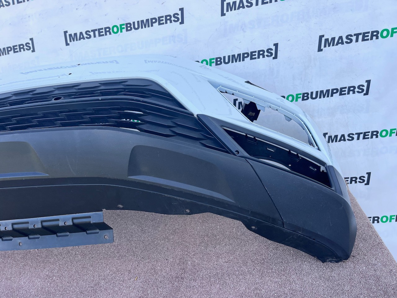 VW Tiguan Sel Bluemtion Mk2 Suv 2016-2019 Front Bumper 4 Pdc Jets Genuine [v652]