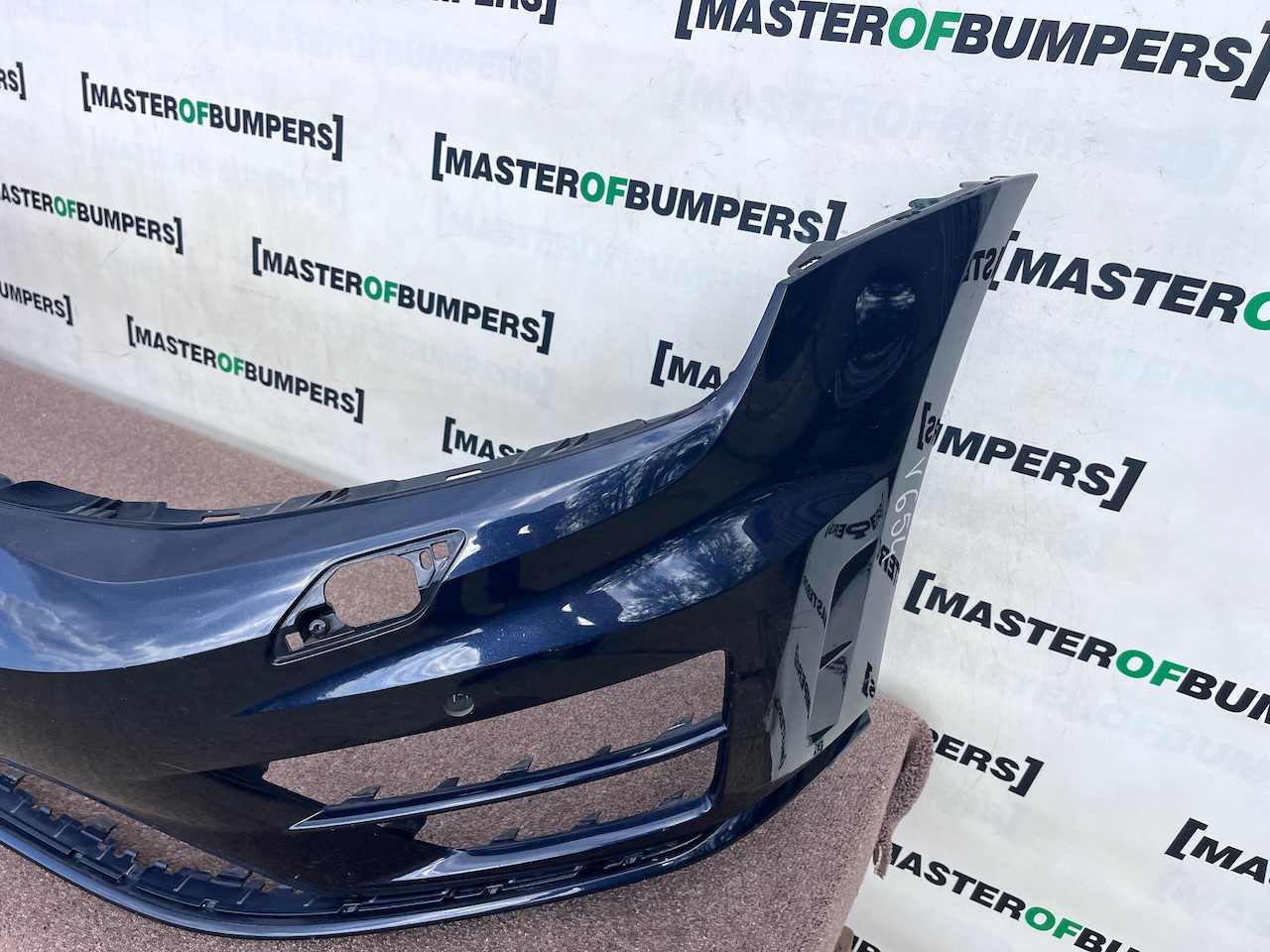 VW Golf R Mk7 Hatchback Estate 2013-2016 Front Bumper 4 Pdc +jets Genuine [v654]