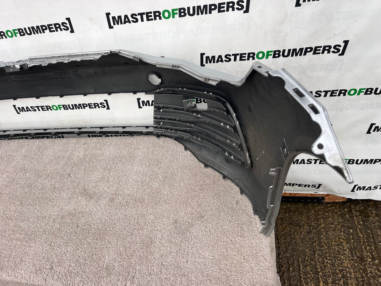 VW Golf Style Se Mk8 Hatchback 2020-2023 Front Bumper 6 Pdc Genuine [v231]