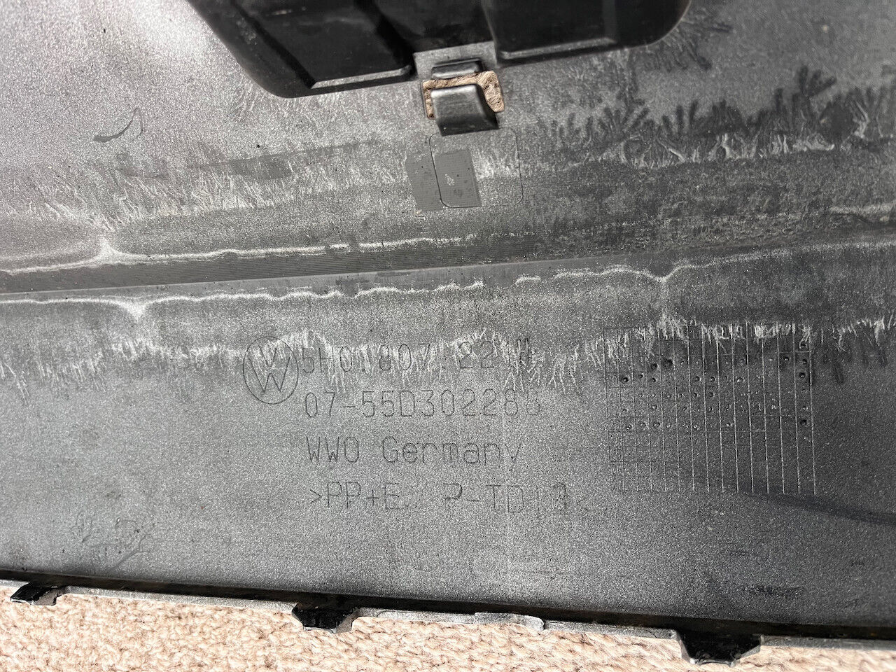 VW Golf Style Se Mk8 Hatchback 2020-2023 Front Bumper 6 Pdc Genuine [v231]