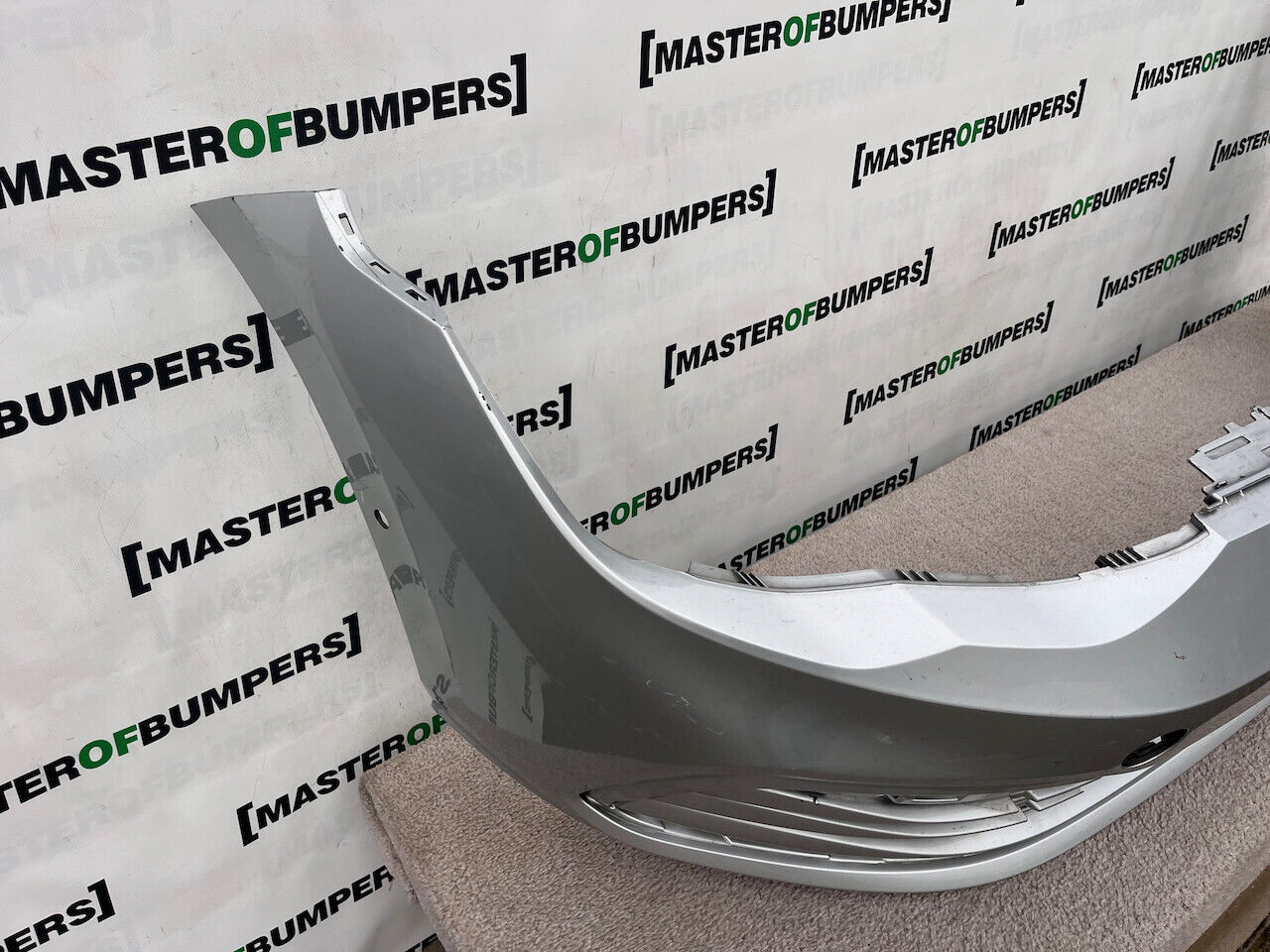 VW Golf Style Se Mk8 Hatchback 2020-2023 Front Bumper 6 Pdc Genuine [v231]
