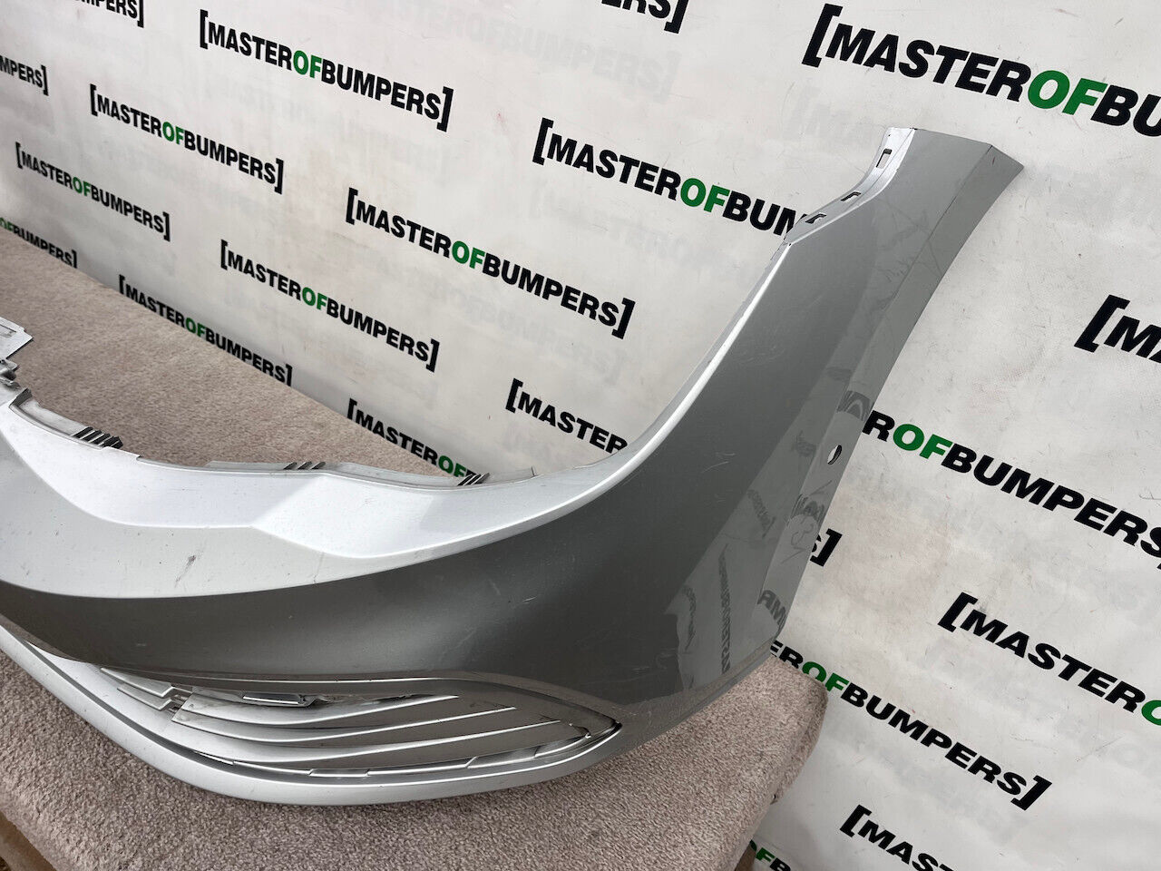 VW Golf Style Se Mk8 Hatchback 2020-2023 Front Bumper 6 Pdc Genuine [v231]