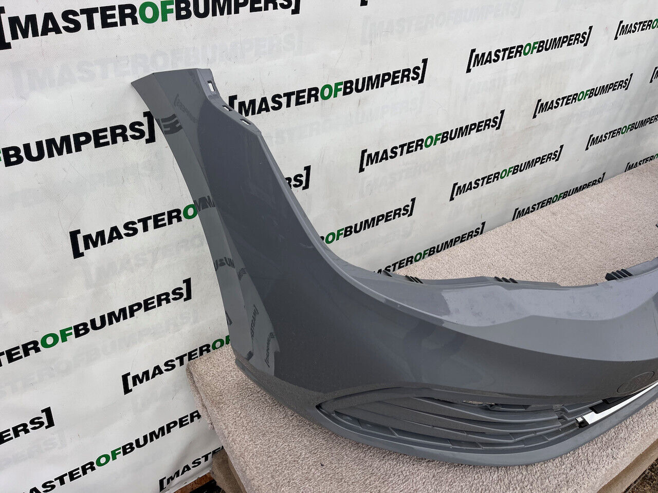 VW Golf Style Se Mk8 Hatchback 2020-2023 Front Bumper 4 Pdc Genuine [v232]