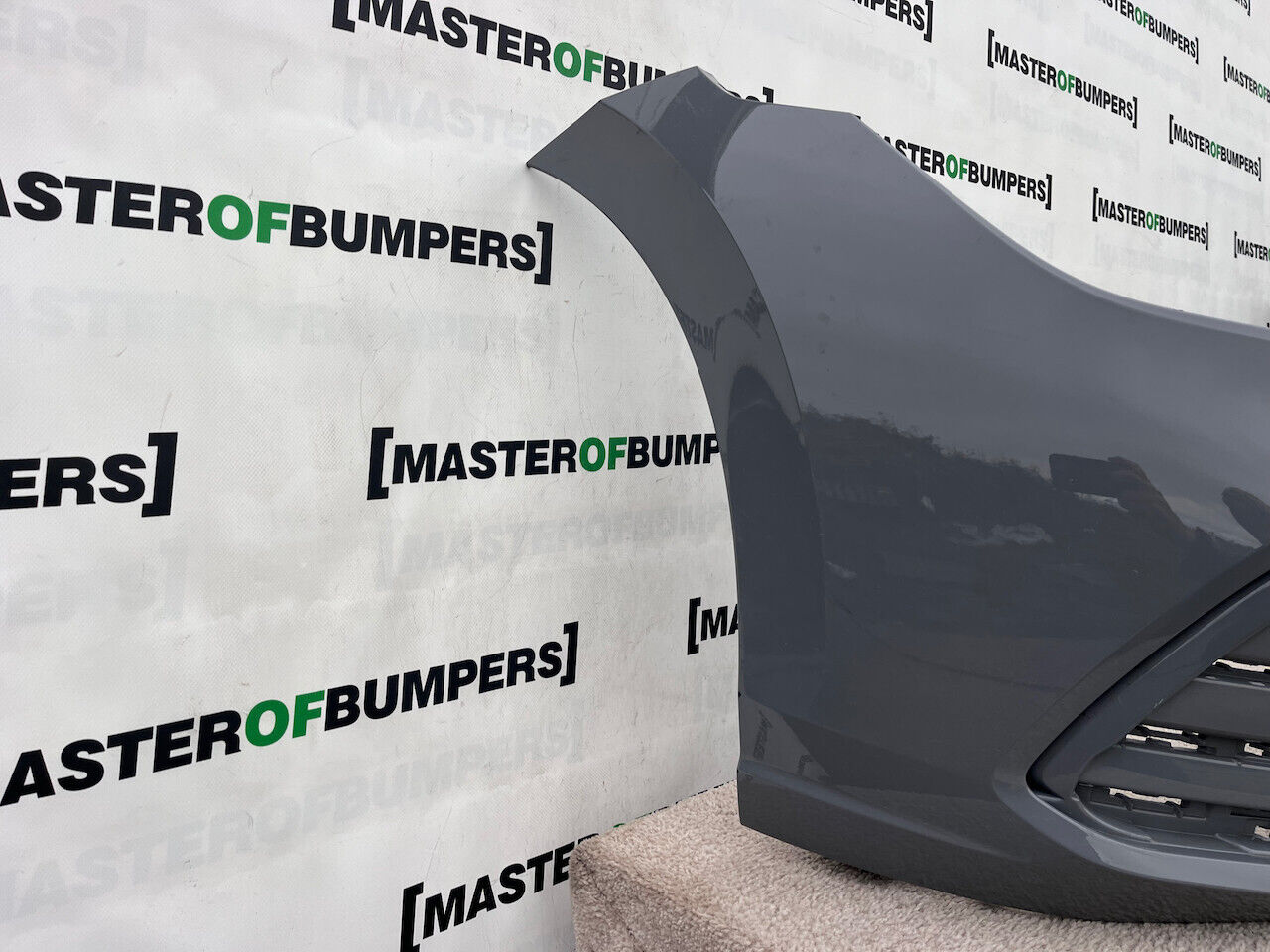 VW Golf Style Se Mk8 Hatchback 2020-2023 Front Bumper 4 Pdc Genuine [v232]