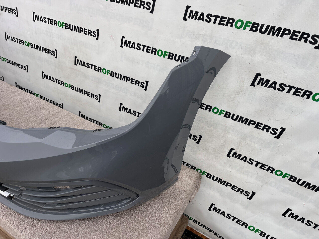 VW Golf Style Se Mk8 Hatchback 2020-2023 Front Bumper 4 Pdc Genuine [v232]