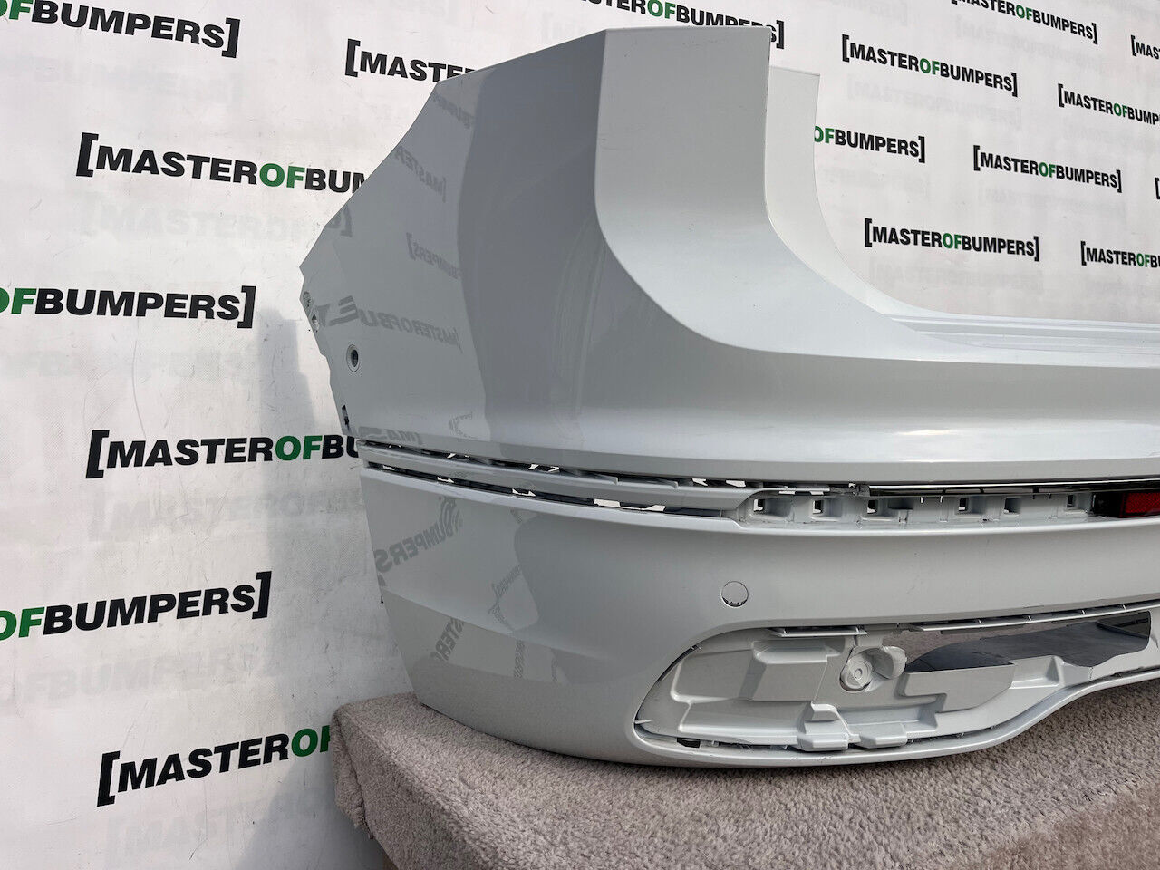 VW Tiguan R Line Mk2 Lift 2020-2023 Rear Bumper White 6 Pdc Genuine [v255]