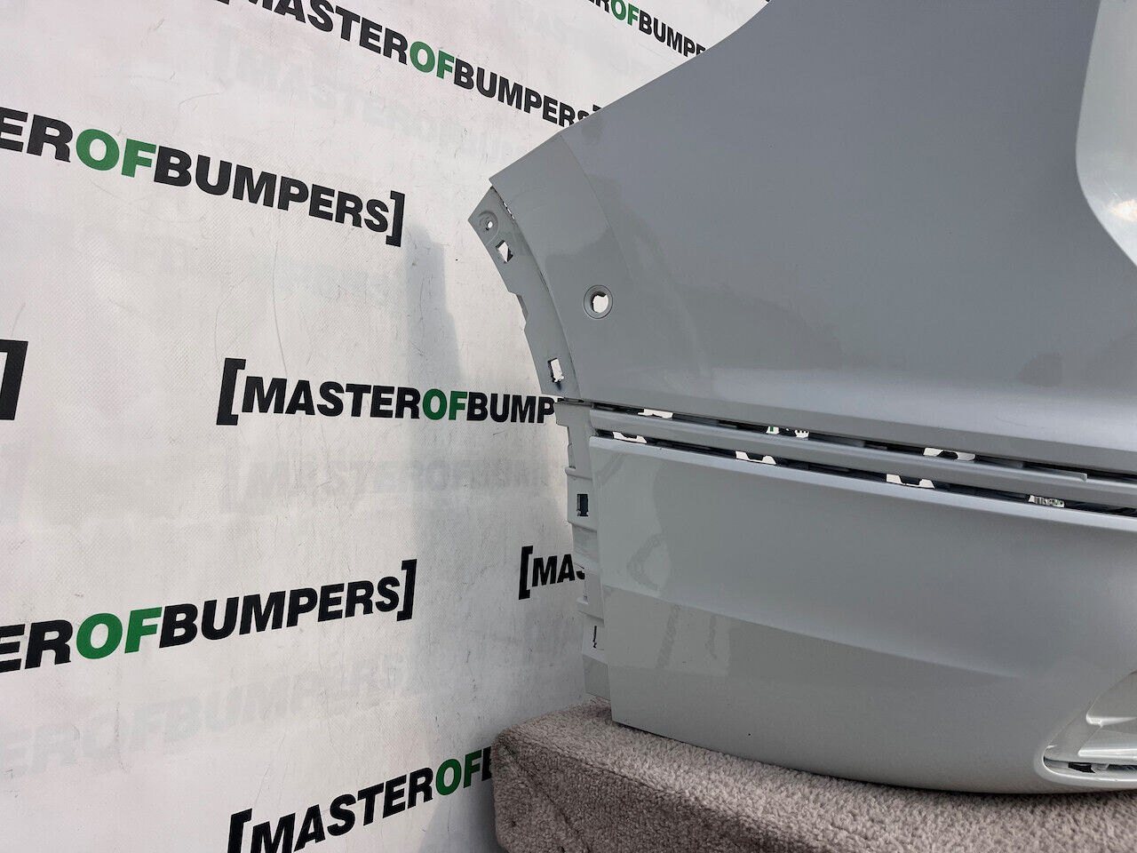 VW Tiguan R Line Mk2 Lift 2020-2023 Rear Bumper White 6 Pdc Genuine [v255]