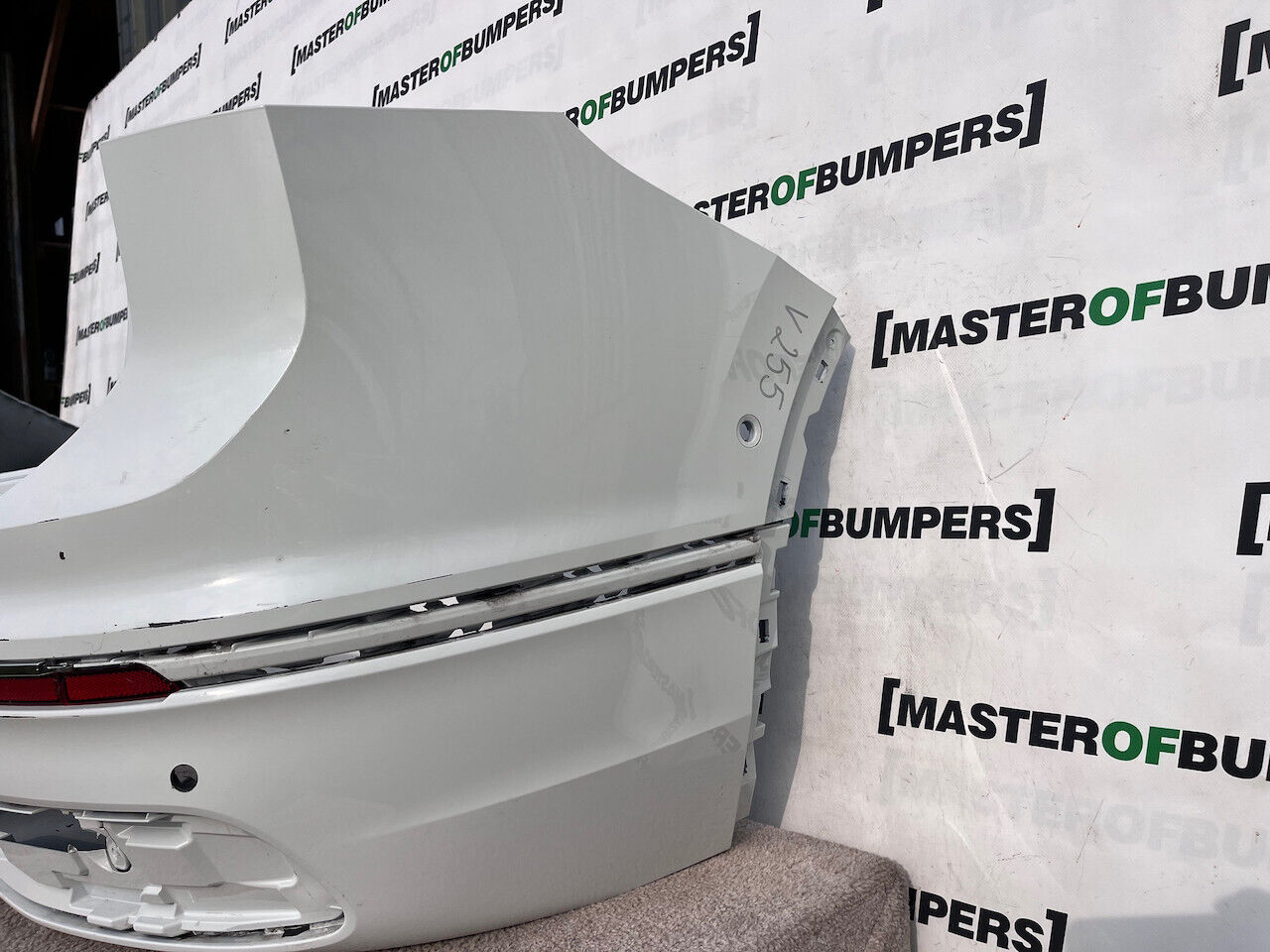 VW Tiguan R Line Mk2 Lift 2020-2023 Rear Bumper White 6 Pdc Genuine [v255]