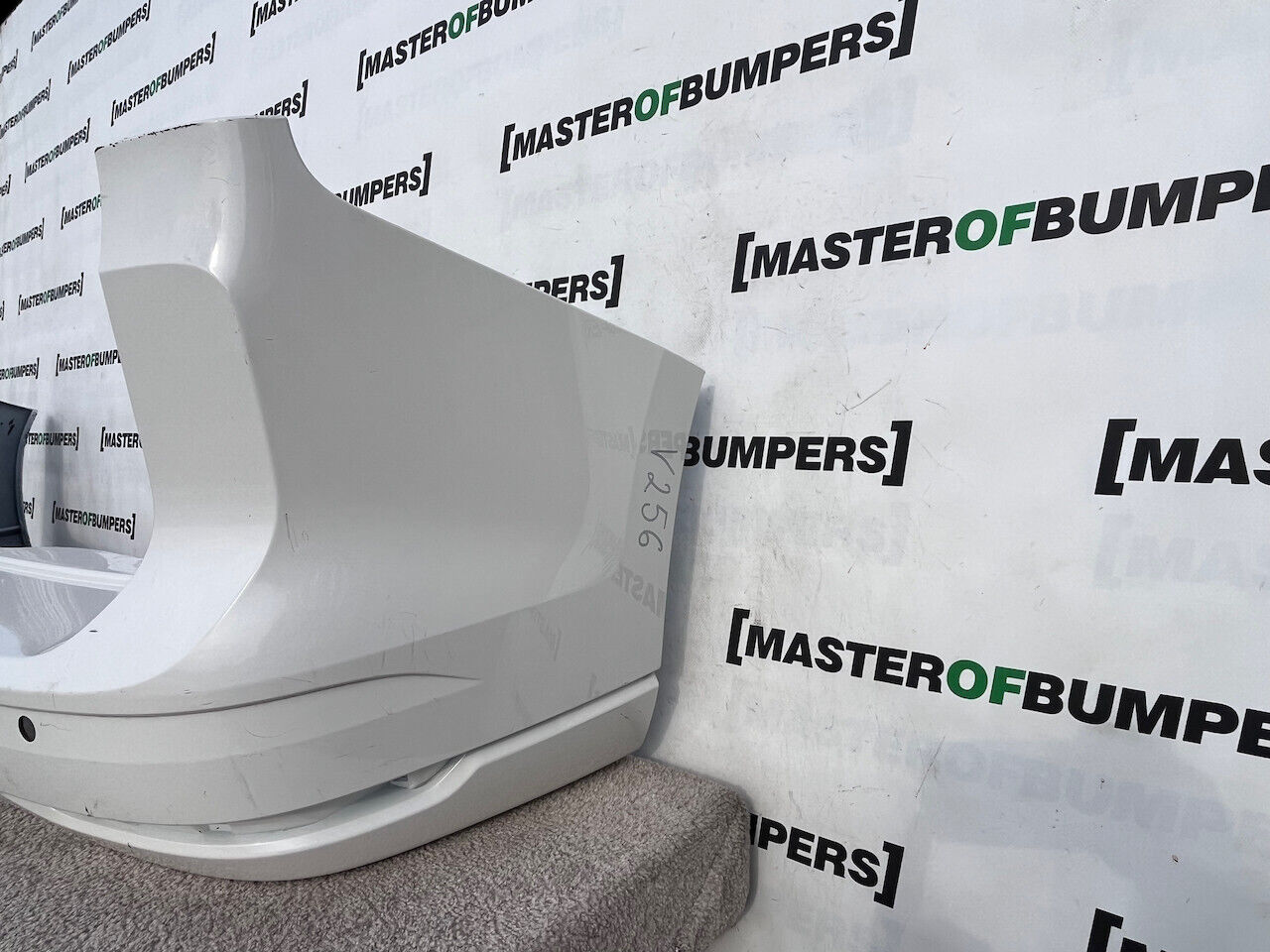 VW Caddy Maxi Van Mpv Mk5 2020-2025 Rear Bumper White 4 Pdc Genuine [v256]