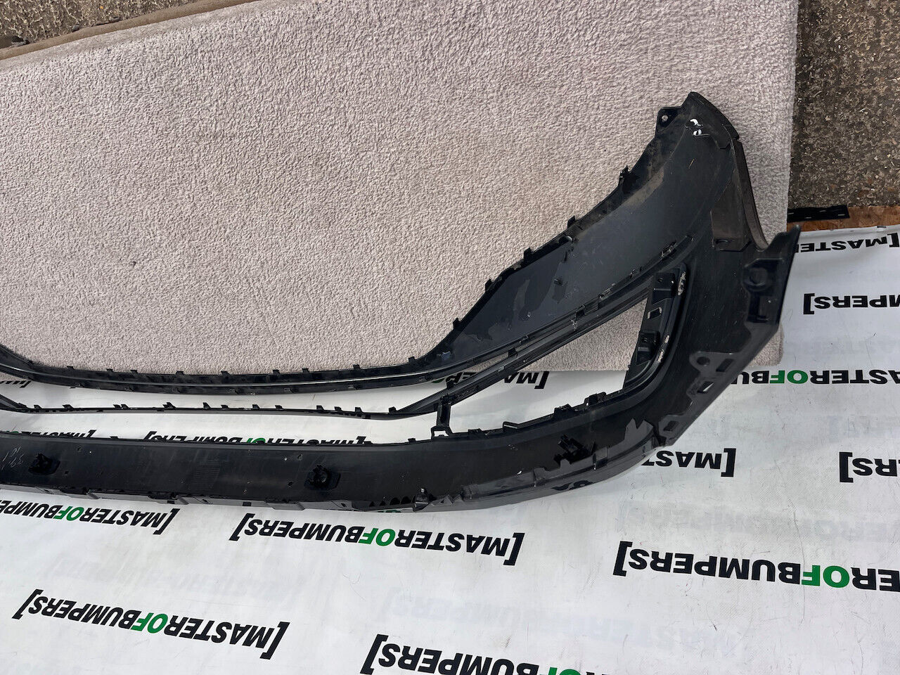 VW Passat Se Trendline Bluemotion B8 2019-2021 Front Bumper 4 Pdc Genuine [v270]