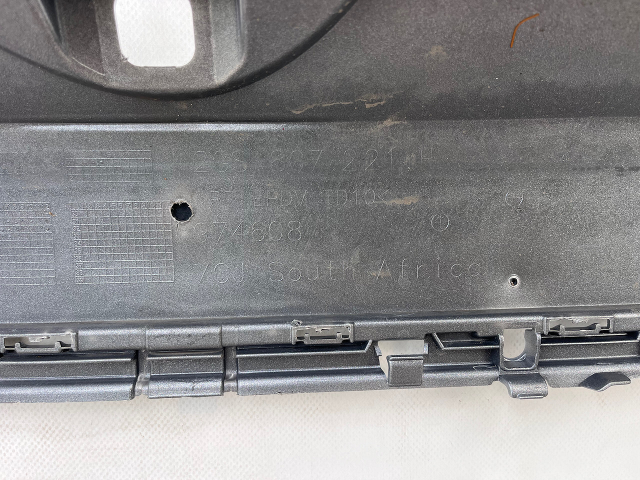 VW Polo R Line Gti Se Mk6 Lift Hatchback 2021-2024 Front Bumper Genuine [v???]