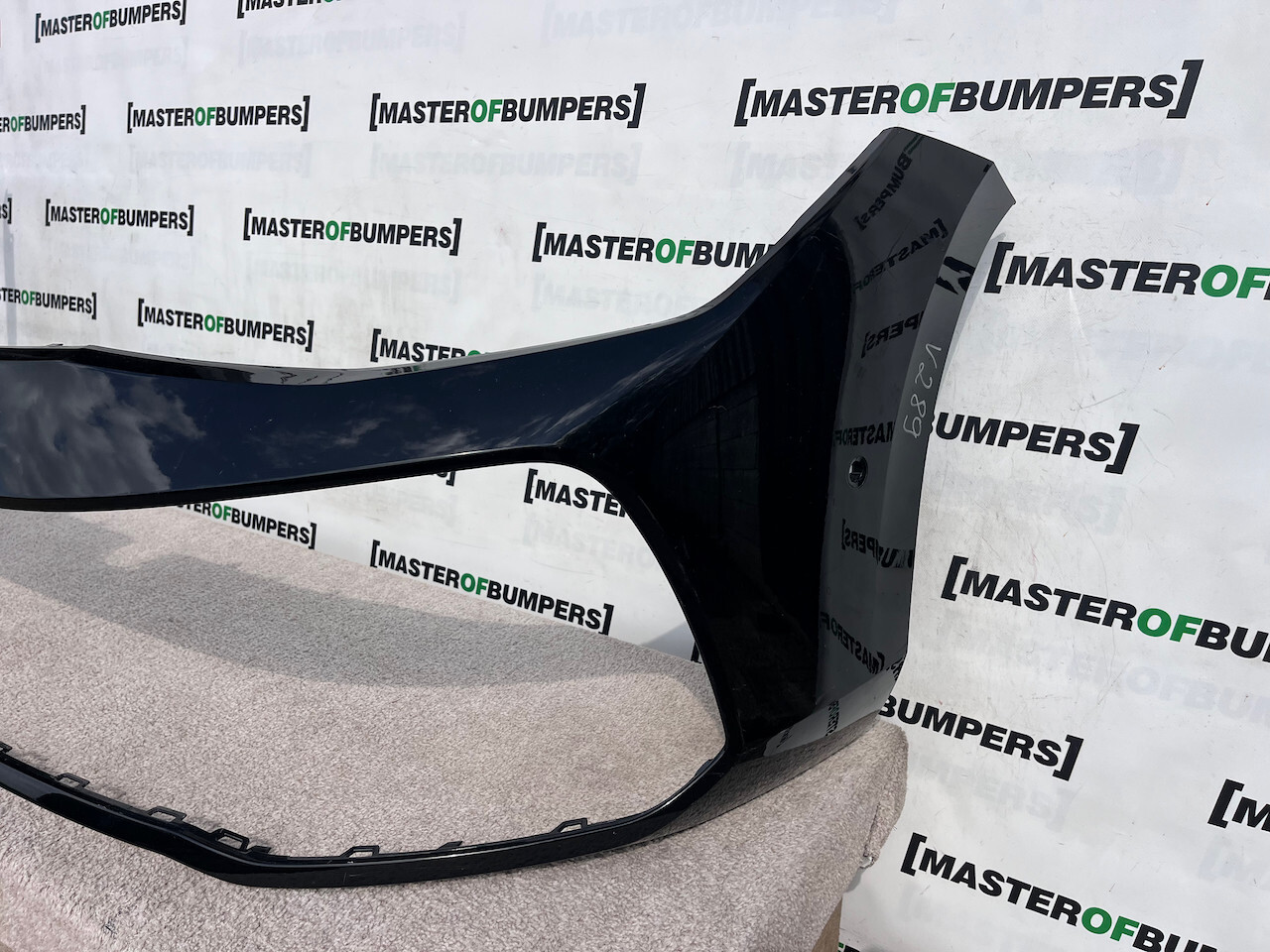 VW Passat R Line Saloon Estate 2024-on Front Bumper Black 6 Pdc Genuine [v289]