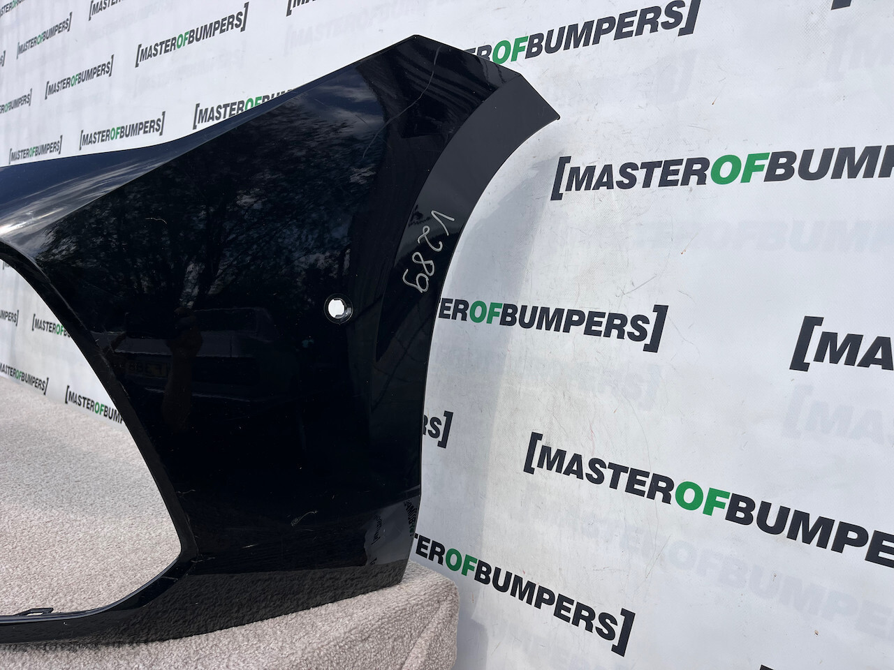 VW Passat R Line Saloon Estate 2024-on Front Bumper Black 6 Pdc Genuine [v289]