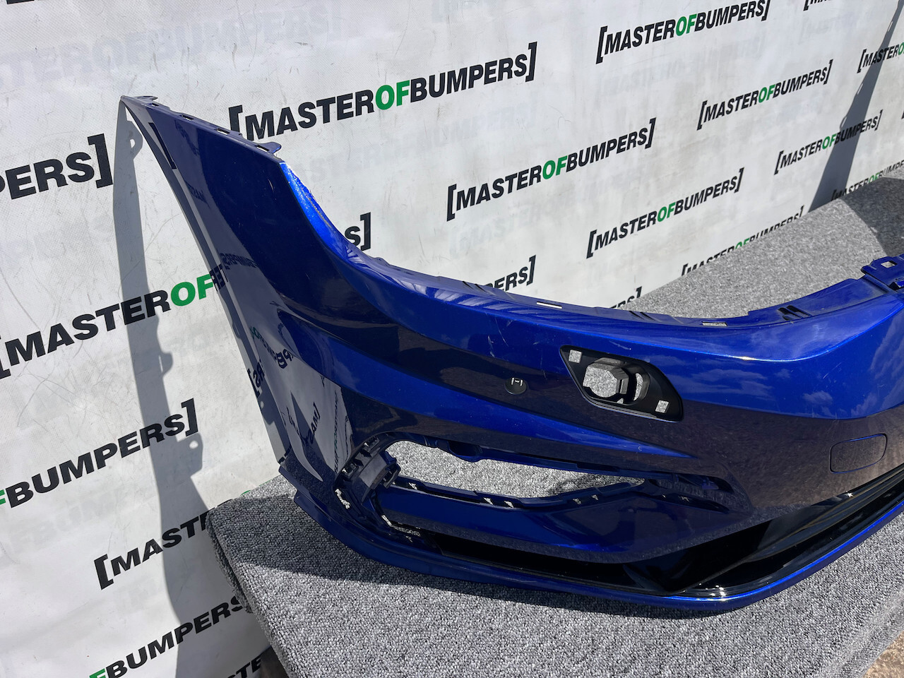 VW Golf R Mk7.5 Hatchback Esta 2017-2019 Front Bumper 4 Pdc +jets Genuine [v293]