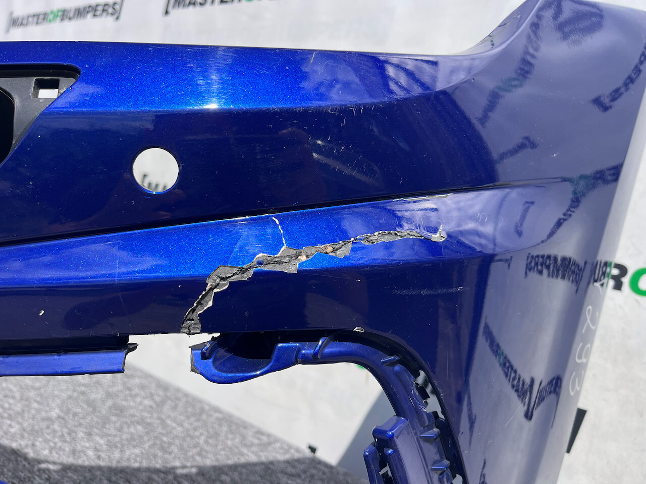 VW Golf R Mk7.5 Hatchback Esta 2017-2019 Front Bumper 4 Pdc +jets Genuine [v293]