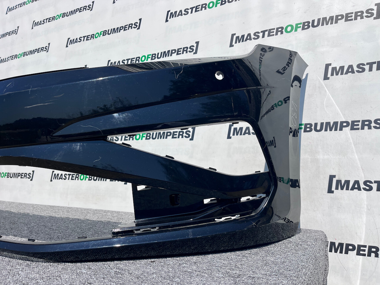 VW Golf Sv Sportsvan Facelifting 2018-2022 Front Bumper 4 Pdc Genuine [v306]