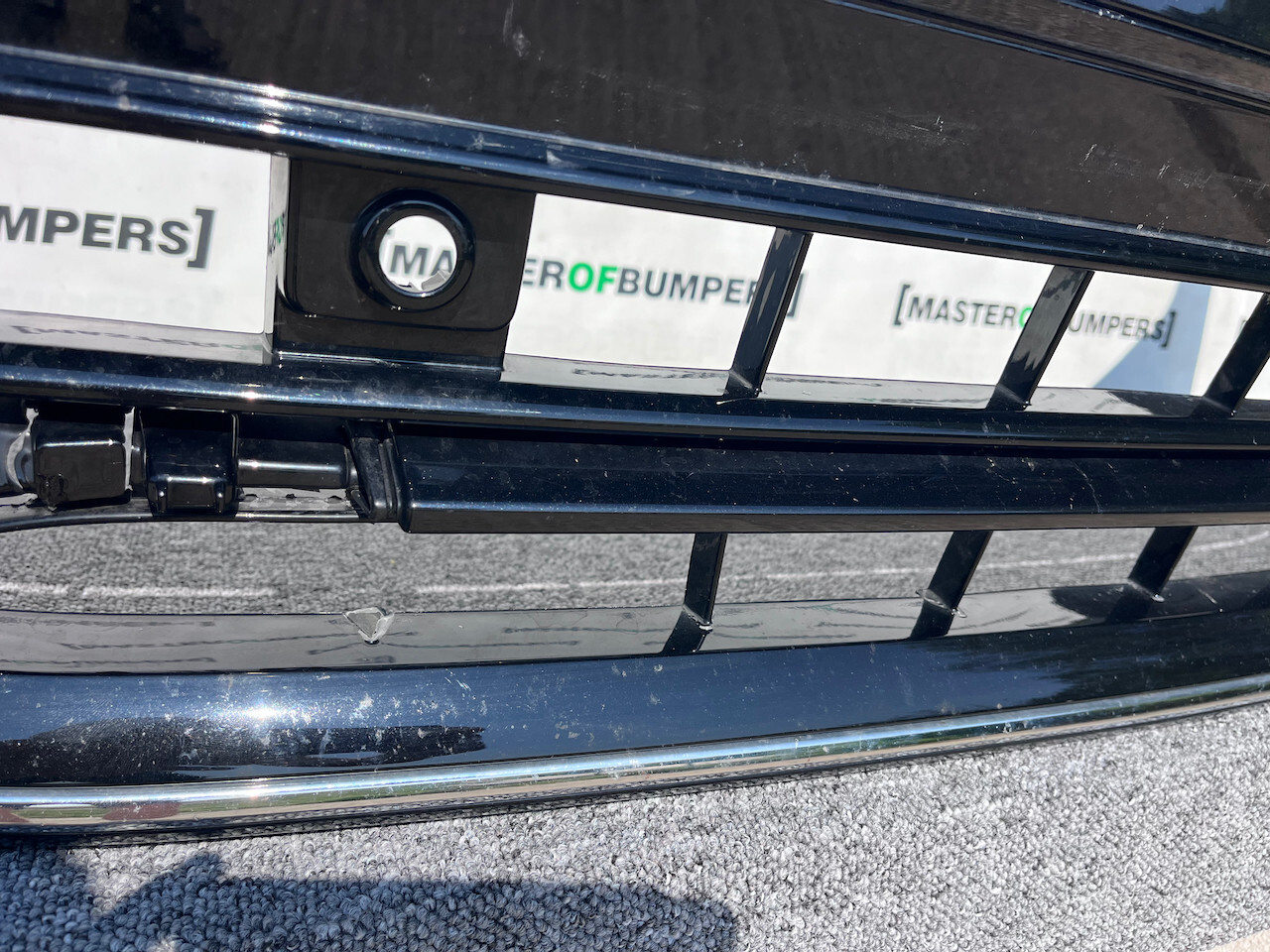 VW Tiguan R Line Mk2 Lift Suv 2021-2023 Front Bumper 6 Pdc Genuine [v316]