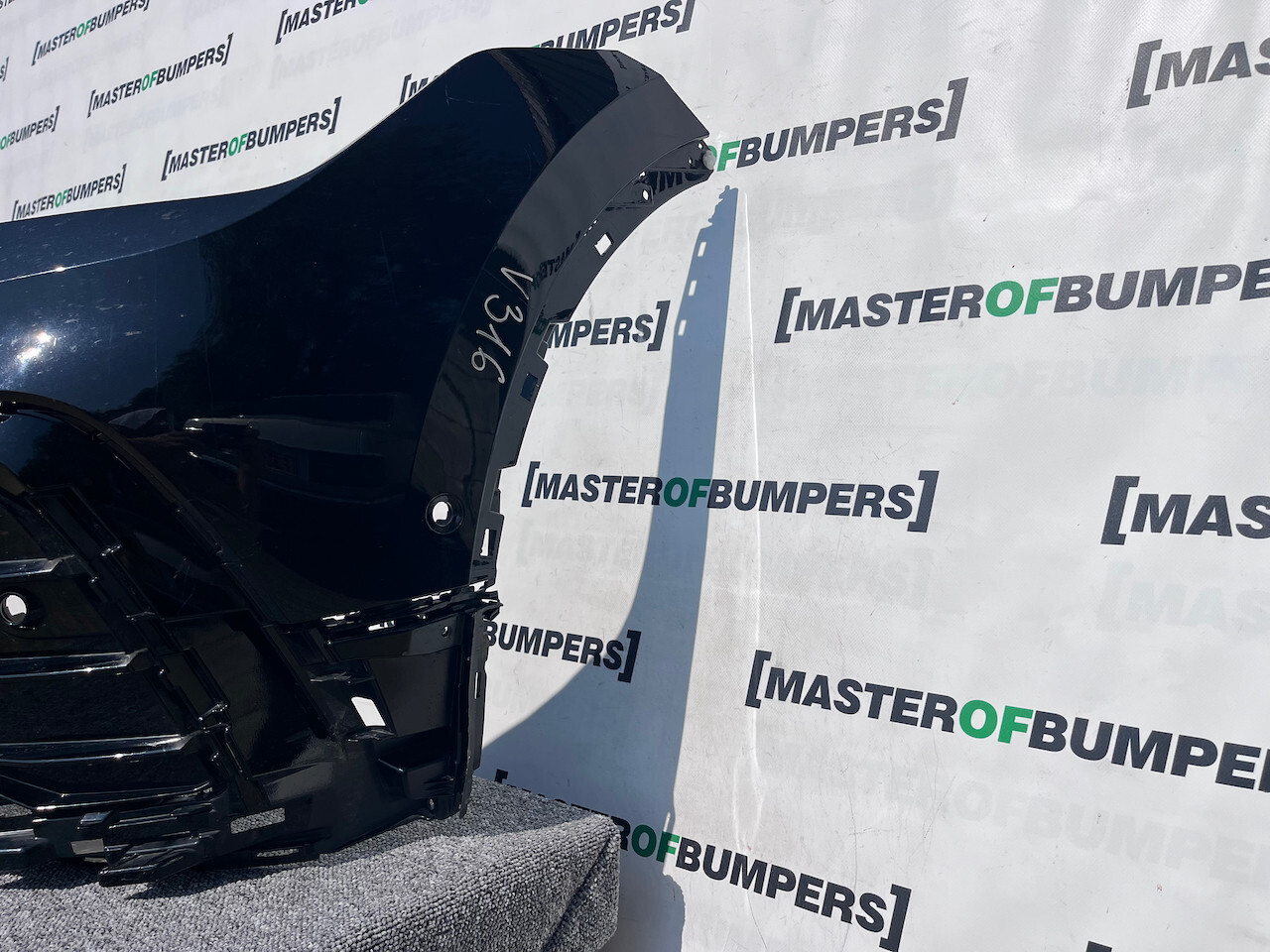 VW Tiguan R Line Mk2 Lift Suv 2021-2023 Front Bumper 6 Pdc Genuine [v316]