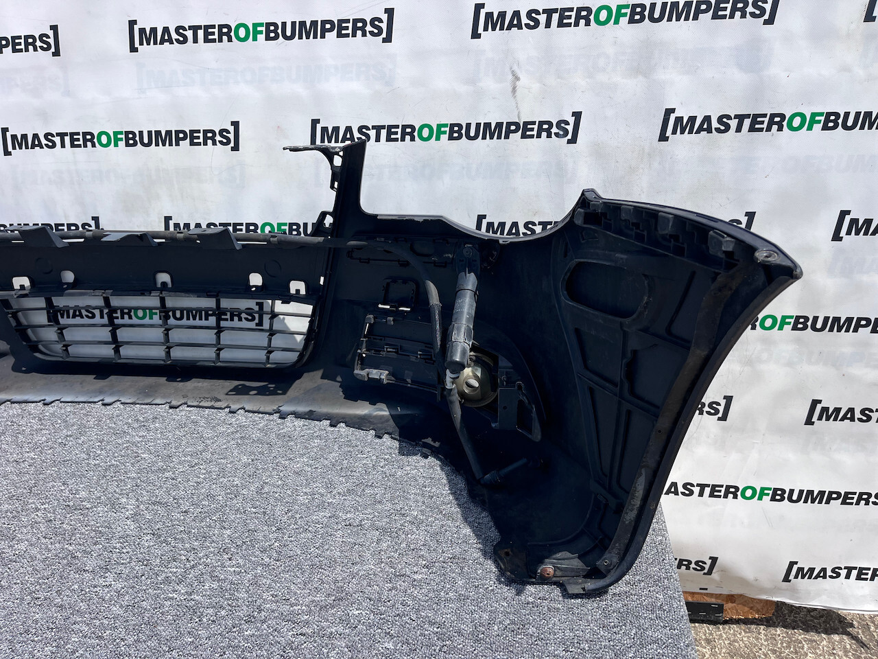 VW Eos Sport Convertible 2006-2009 Front Bumper No Pdc + Jets Genuine [v85]