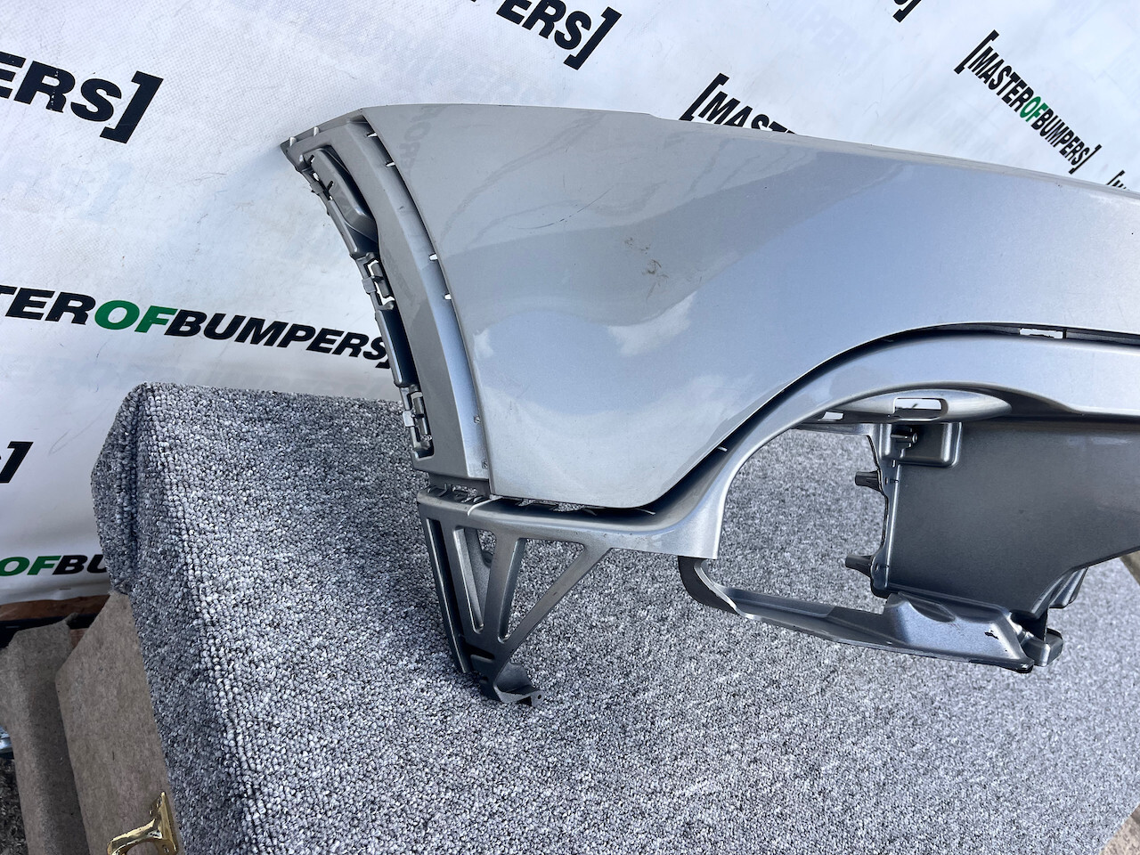 VW Cross Polo 6r Polo Cross Hatchback 2010-2013 Front Bumper Genuine [v108]