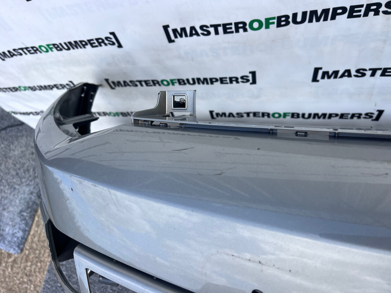 VW Cross Polo 6r Polo Cross Hatchback 2010-2013 Front Bumper Genuine [v108]