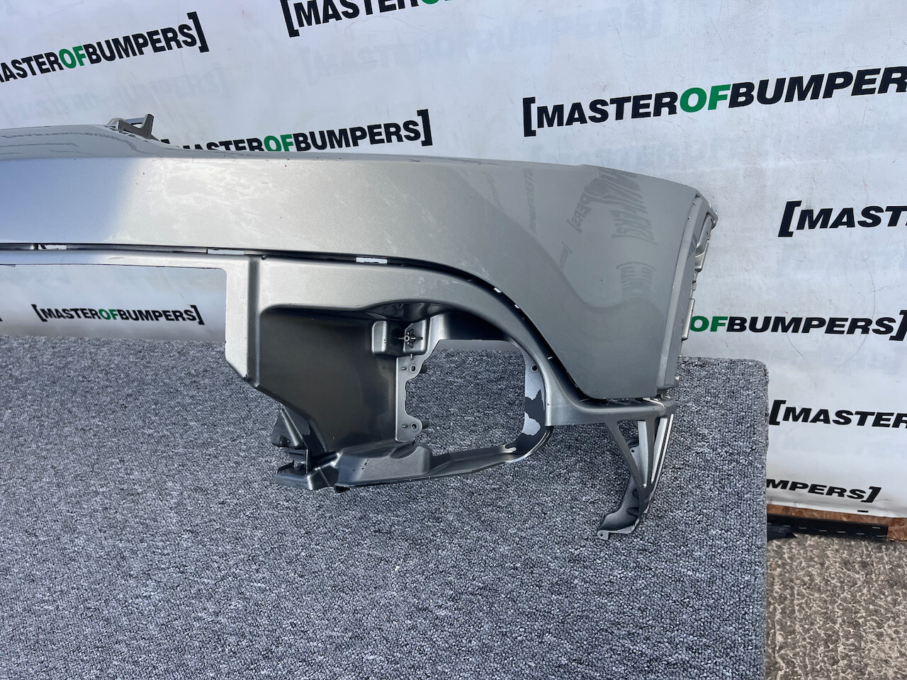 VW Cross Polo 6r Polo Cross Hatchback 2010-2013 Front Bumper Genuine [v108]