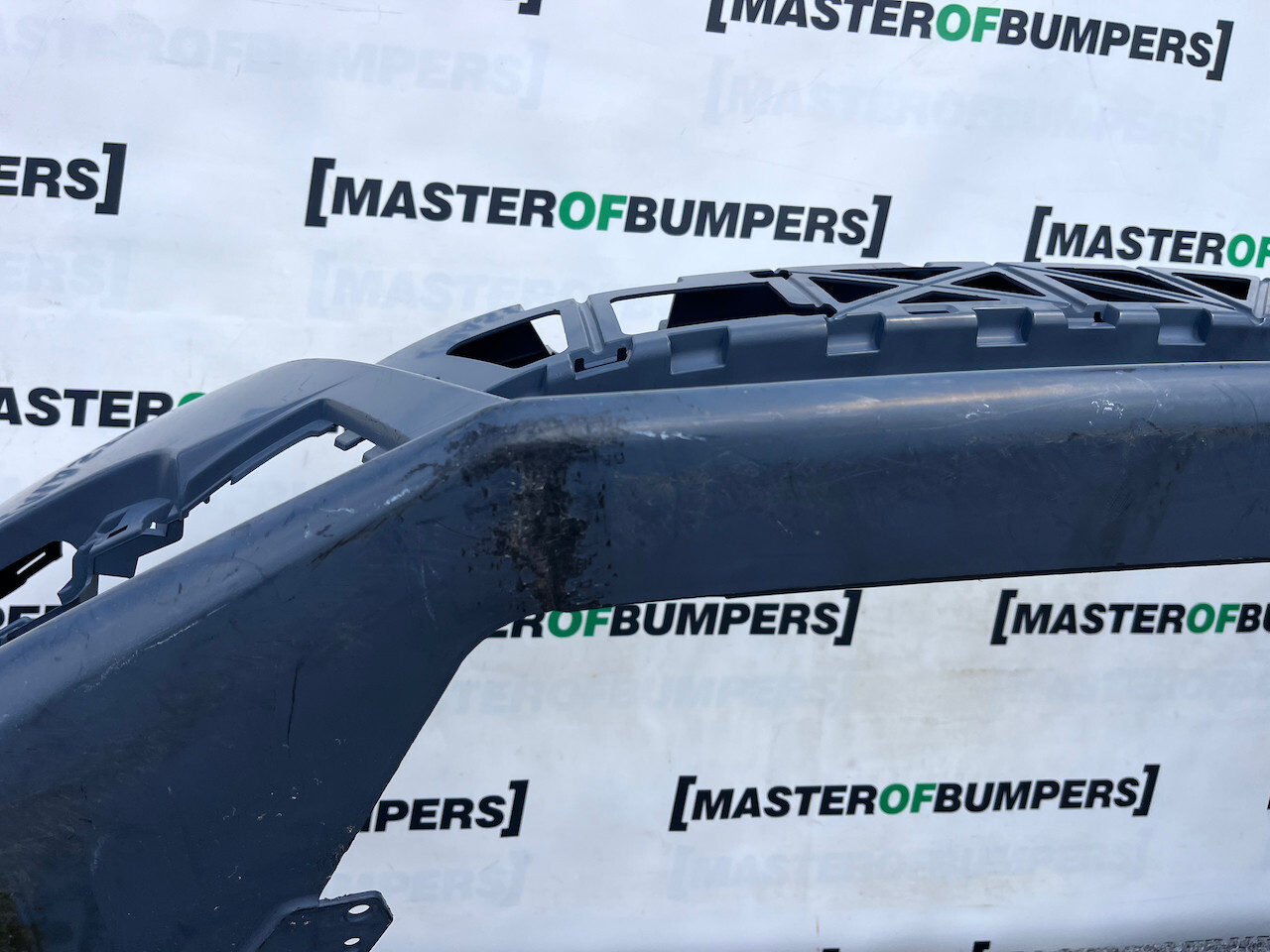 VW Passat Cc Gt Sportback 2006-2010 Front Bumper 4 Pdc Genuine [v711]