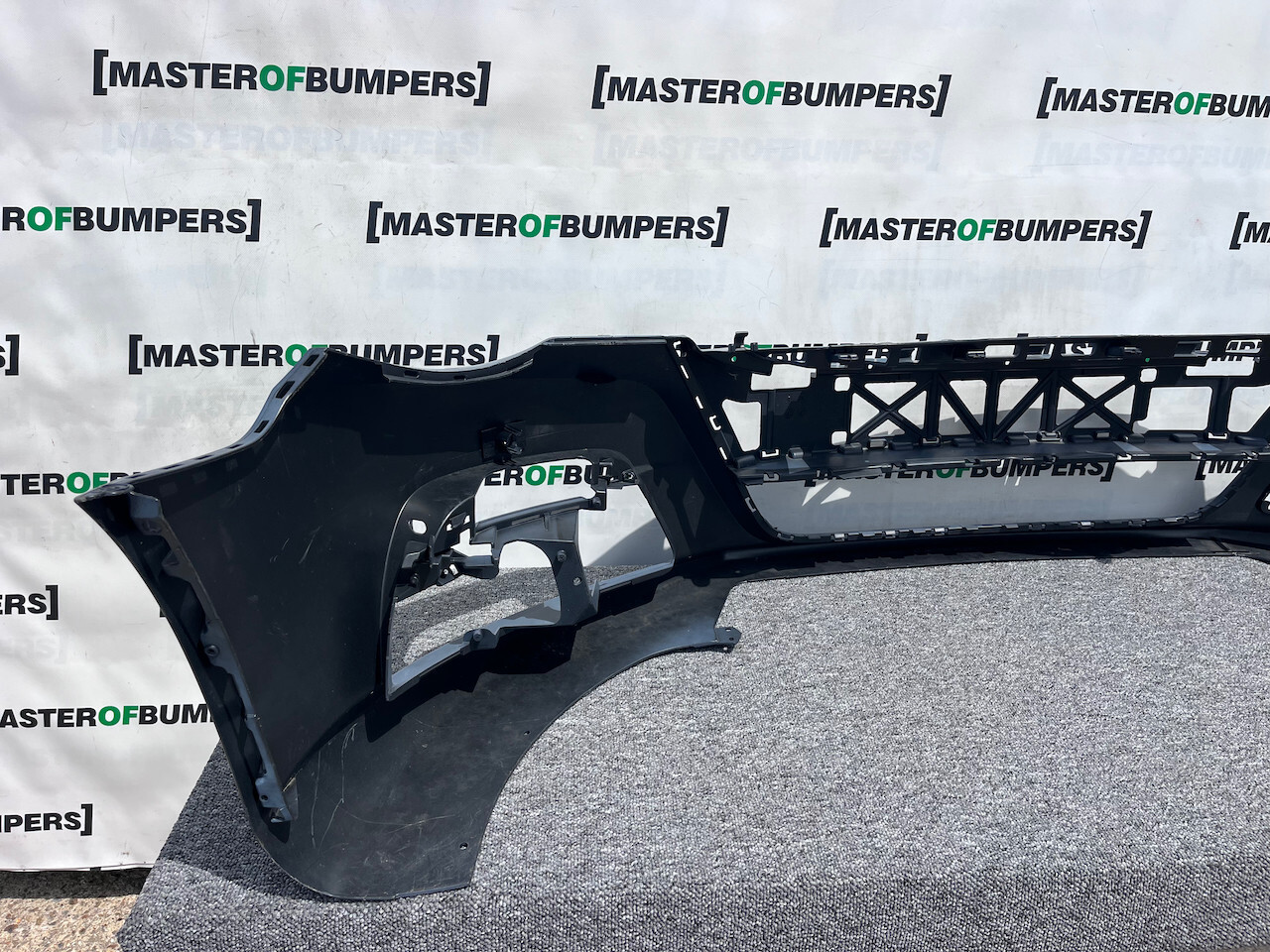 VW Passat Cc Gt Sportback 2006-2010 Front Bumper 4 Pdc Genuine [v711]