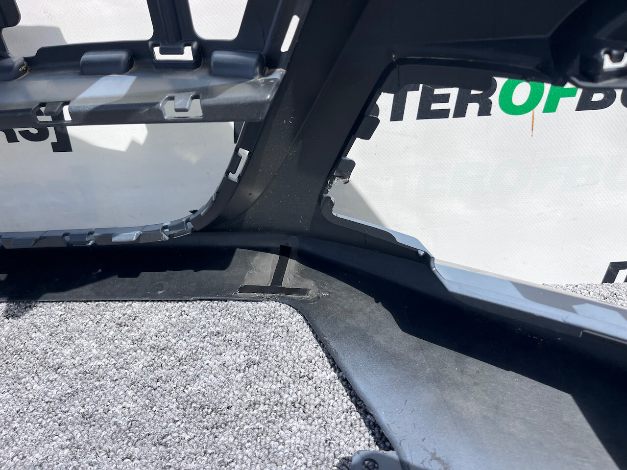 VW Passat Cc Gt Sportback 2006-2010 Front Bumper 4 Pdc Genuine [v711]