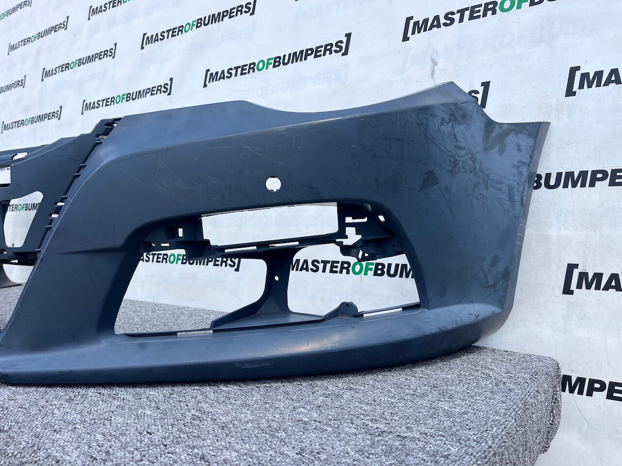 VW Passat Cc Gt Sportback 2006-2010 Front Bumper 4 Pdc Genuine [v711]