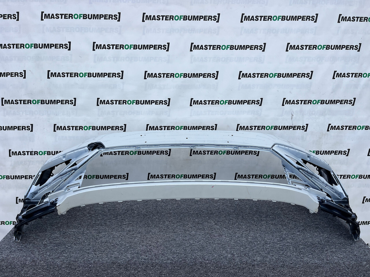 VW Tiguan R Line Mk2 Suv 2016-2019 Front Bumper 6 Pdc + Jets Genuine [v894]
