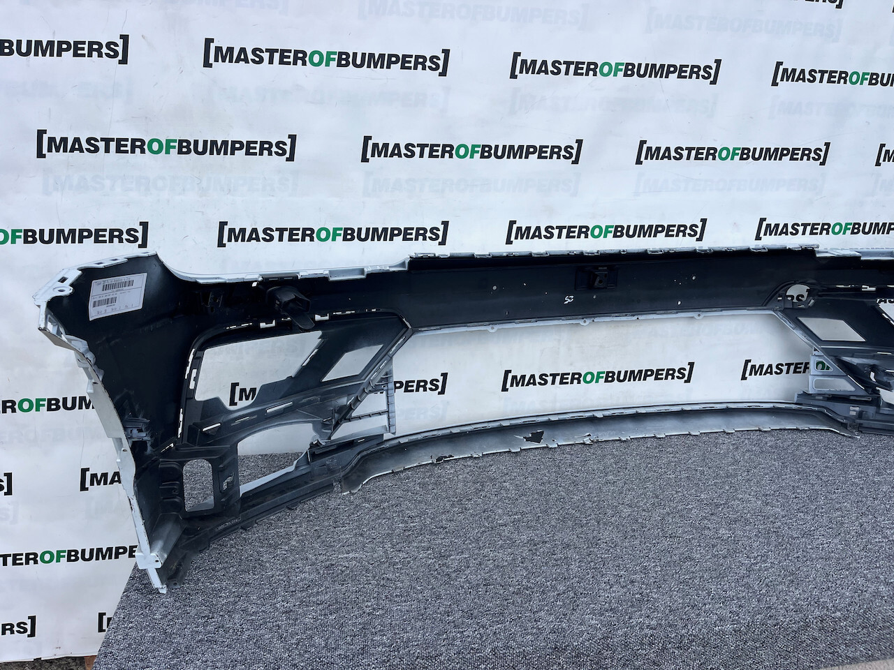 VW Tiguan R Line Mk2 Suv 2016-2019 Front Bumper 6 Pdc + Jets Genuine [v894]