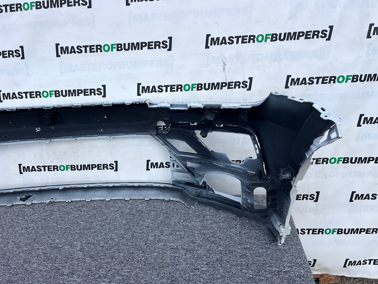 VW Tiguan R Line Mk2 Suv 2016-2019 Front Bumper 6 Pdc + Jets Genuine [v894]