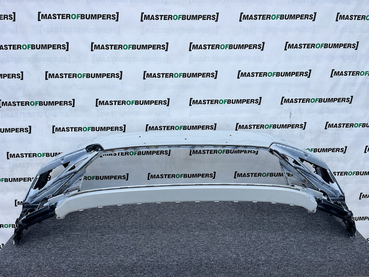 VW Tiguan R Line Mk2 Suv 2016-2019 Front Bumper 6 Pdc + Jets Genuine [v704]