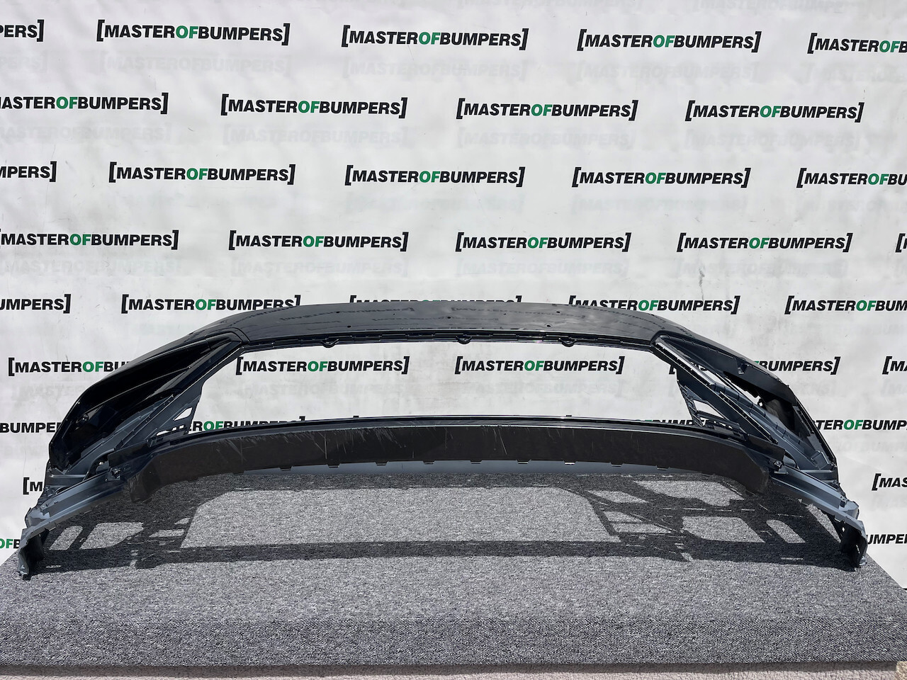 VW Tiguan R Line Mk2 Suv 2016-2019 Front Bumper 6 Pdc No Jets Genuine [v41]